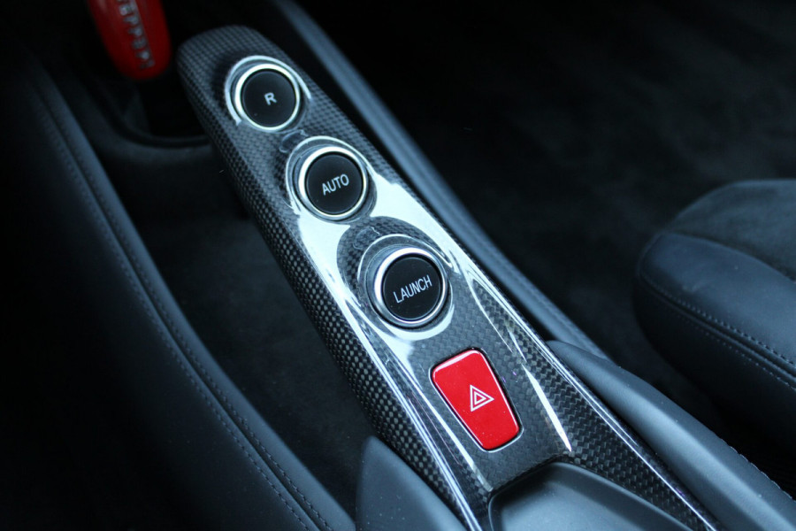 Ferrari F8 Tributo 3.9 V8 HELE