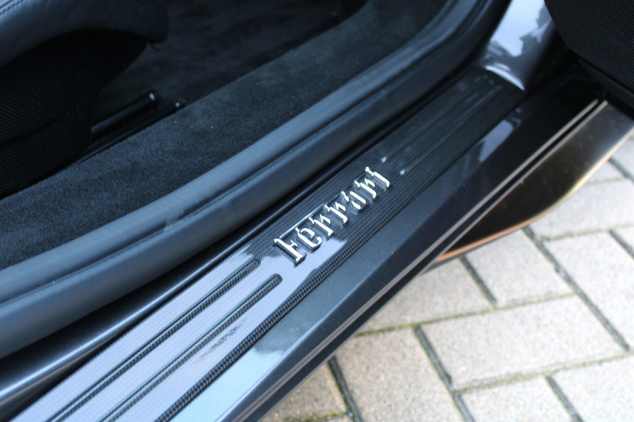 Ferrari F8 Tributo 3.9 V8 HELE