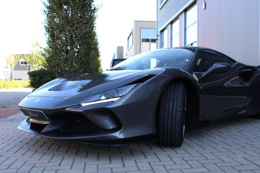 Ferrari F8 Tributo 3.9 V8 HELE