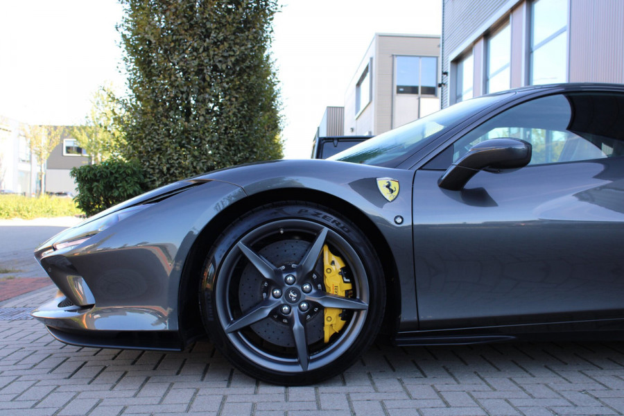 Ferrari F8 Tributo 3.9 V8 HELE