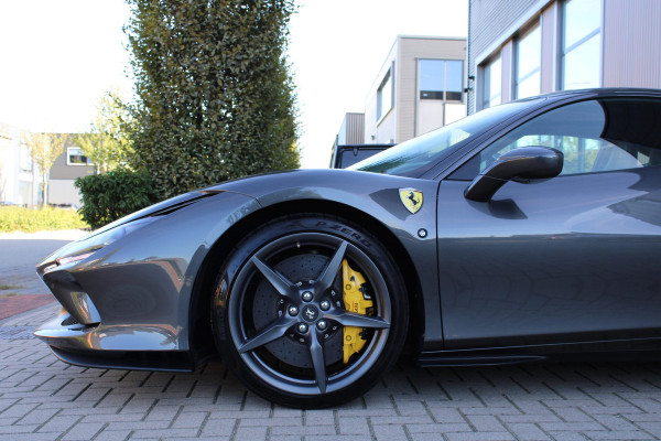 Ferrari F8 Tributo 3.9 V8 HELE