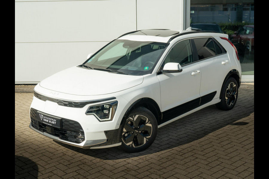 Kia Niro EV ExecutiveLine 64.8 kWh | Schuifkanteldak | Stoel en stuurverwarming | Stoel ventilatie |