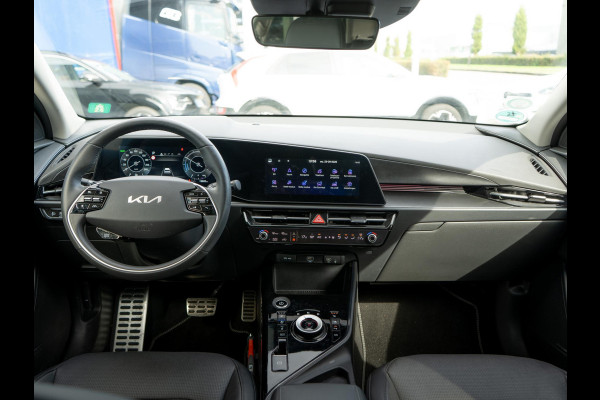 Kia Niro EV ExecutiveLine 64.8 kWh | Schuifkanteldak | Stoel en stuurverwarming | Stoel ventilatie |