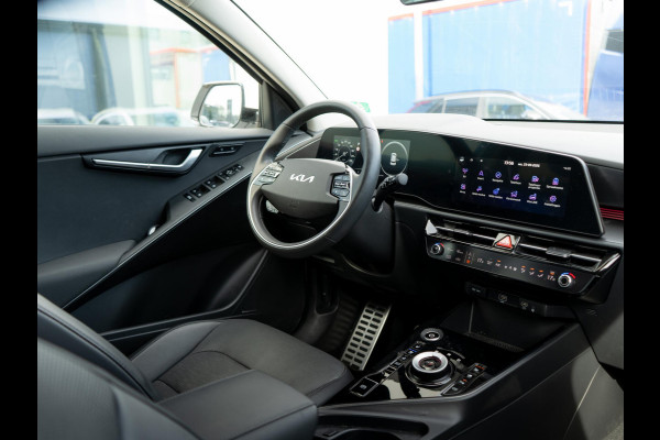 Kia Niro EV ExecutiveLine 64.8 kWh | Schuifkanteldak | Stoel en stuurverwarming | Stoel ventilatie |