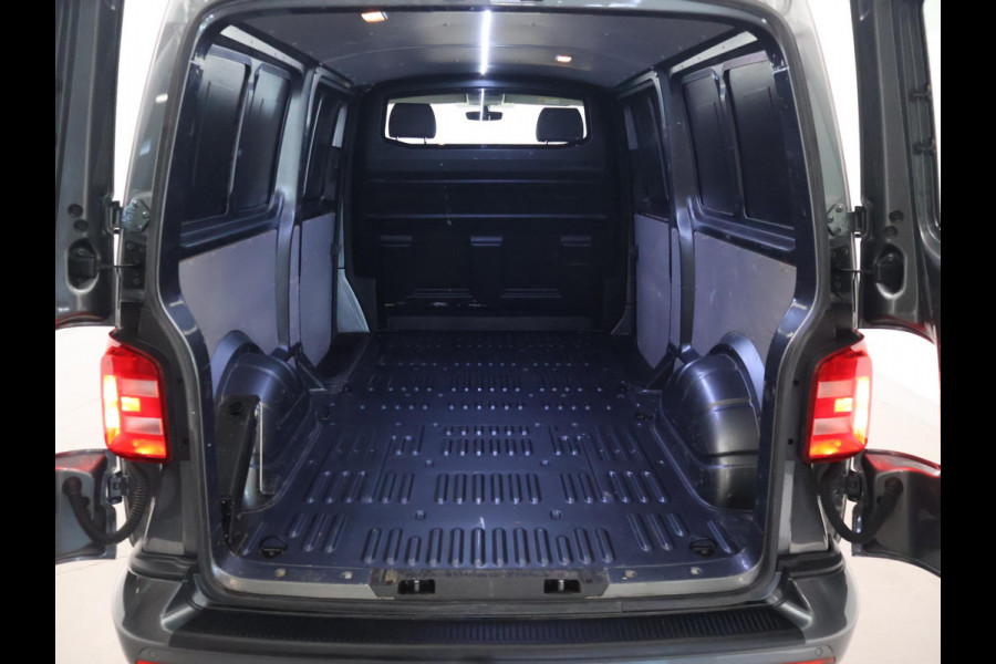 Volkswagen Transporter 2.0 TDI 150 PK DSG L2H1 HIGHLINE + 2 SCHUIFDEUREN | APPLE CARPLAY | TREKHAAK | COMFORTSTOELEN