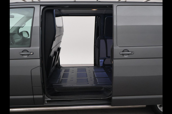 Volkswagen Transporter 2.0 TDI 150 PK DSG L2H1 HIGHLINE + 2 SCHUIFDEUREN | APPLE CARPLAY | TREKHAAK | COMFORTSTOELEN