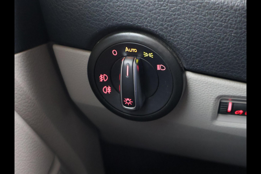 Volkswagen Transporter 2.0 TDI 150 PK DSG L2H1 HIGHLINE + 2 SCHUIFDEUREN | APPLE CARPLAY | TREKHAAK | COMFORTSTOELEN