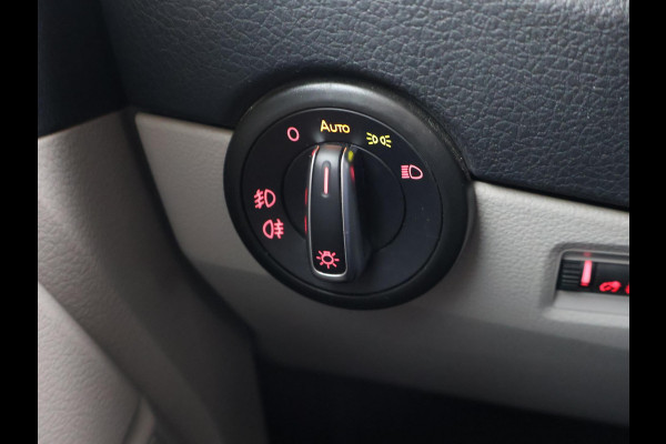 Volkswagen Transporter 2.0 TDI 150 PK DSG L2H1 HIGHLINE + 2 SCHUIFDEUREN | APPLE CARPLAY | TREKHAAK | COMFORTSTOELEN