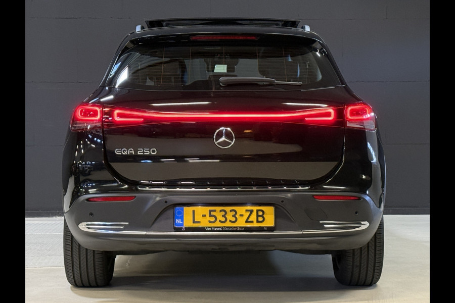 Mercedes-Benz EQA 250 Business Solution Luxury 67 kWh | Pano | 360 Camera | Origineel NL