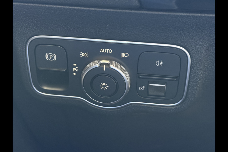 Mercedes-Benz EQA 250 Business Solution Luxury 67 kWh | Pano | 360 Camera | Origineel NL