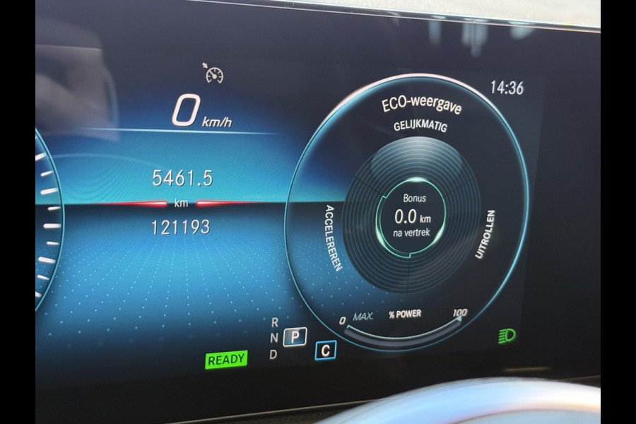Mercedes-Benz EQA 250 Business Solution Luxury 67 kWh | Pano | 360 Camera | Origineel NL