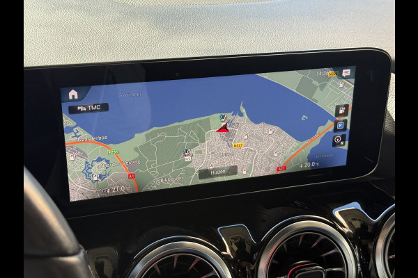 Mercedes-Benz EQA 250 Business Solution Luxury 67 kWh | Pano | 360 Camera | Origineel NL