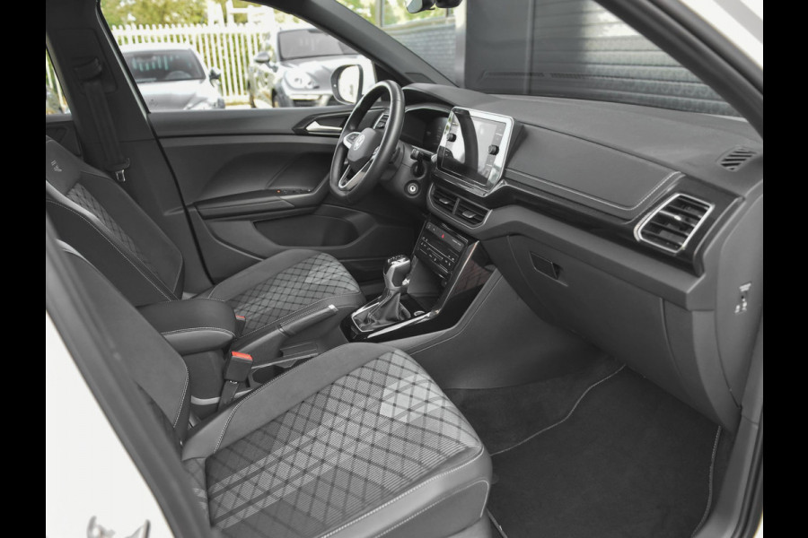 Volkswagen T-Cross 1.5 TSI R-Line Camera Navi Trekhaak Carplay