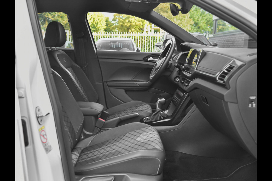 Volkswagen T-Cross 1.5 TSI R-Line Camera Navi Trekhaak Carplay