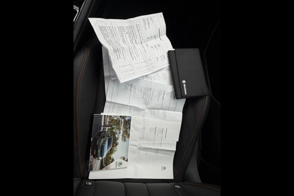 Škoda ENYAQ iV 80 First Edition Soh 92% Adap.Cruise Leer Memory Stoel/Stuurverw Camera Uitstraling!