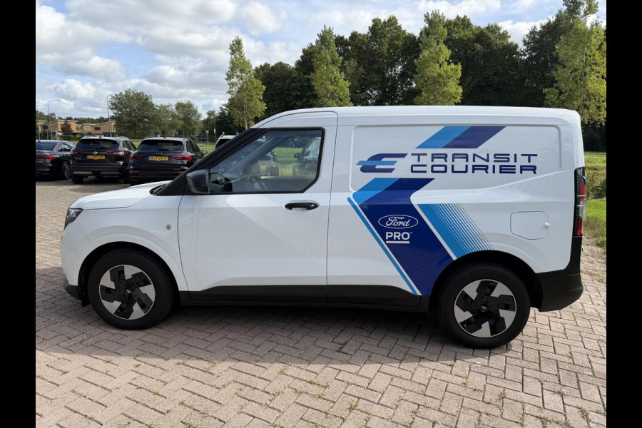 Ford E-Transit Courier Trend 44 kWh 136pk Trekhaak | Achteruitrijcamera | Adaptieve Cruise | Navigatie