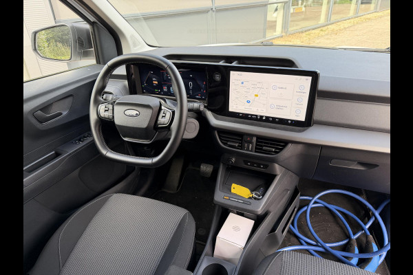 Ford E-Transit Courier Trend 44 kWh 136pk Trekhaak | Achteruitrijcamera | Adaptieve Cruise | Navigatie