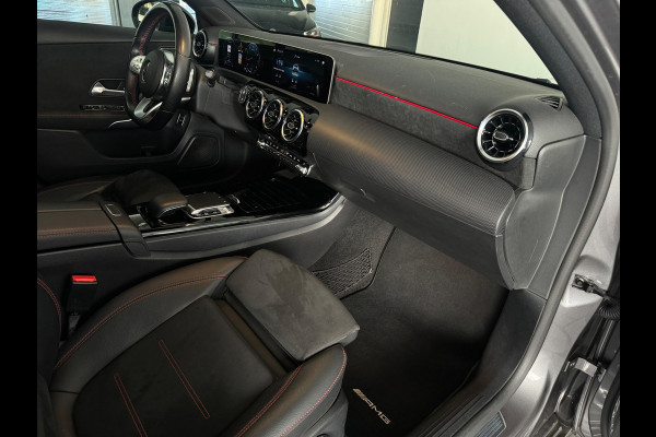 Mercedes-Benz A-Klasse 180 AMG Pano|Stoelverwarming|Camera|Lane Assist