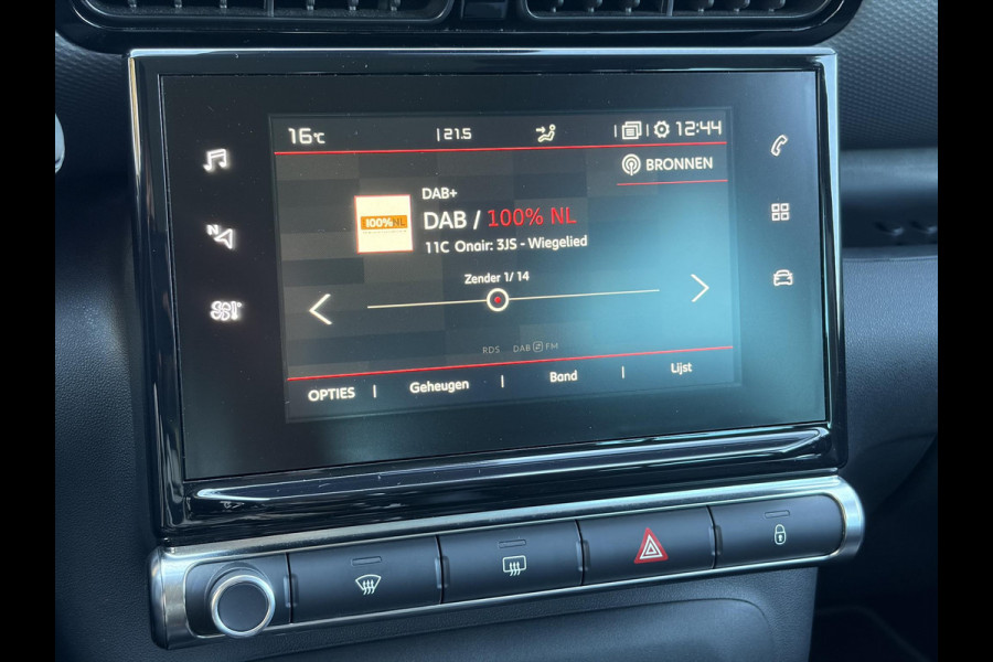 Citroën C3 Aircross 1.2 PureTech S&S Shine ✓D-riem vv in 2025✓Dealer Onderhouden✓Camera✓Trekhaak✓Keyless✓2e Eigenaar✓Draadloze telefoonlader✓Head-up Display✓Carplay✓Navi✓Clima✓Cruise✓Pdc V+A✓Rijstrooksensor✓Dodehoeksensor✓110pk✓17'' Lm velgen✓N.A.P✓Apk tot 01-2027