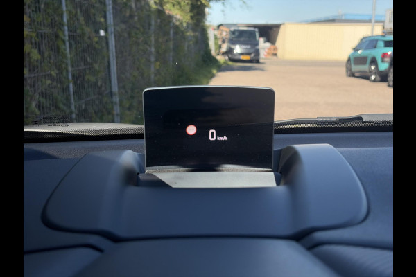 Citroën C3 Aircross 1.2 PureTech S&S Shine ✓D-riem vv in 2025✓Dealer Onderhouden✓Camera✓Trekhaak✓Keyless✓2e Eigenaar✓Draadloze telefoonlader✓Head-up Display✓Carplay✓Navi✓Clima✓Cruise✓Pdc V+A✓Rijstrooksensor✓Dodehoeksensor✓110pk✓17'' Lm velgen✓N.A.P✓Apk tot 01-2027