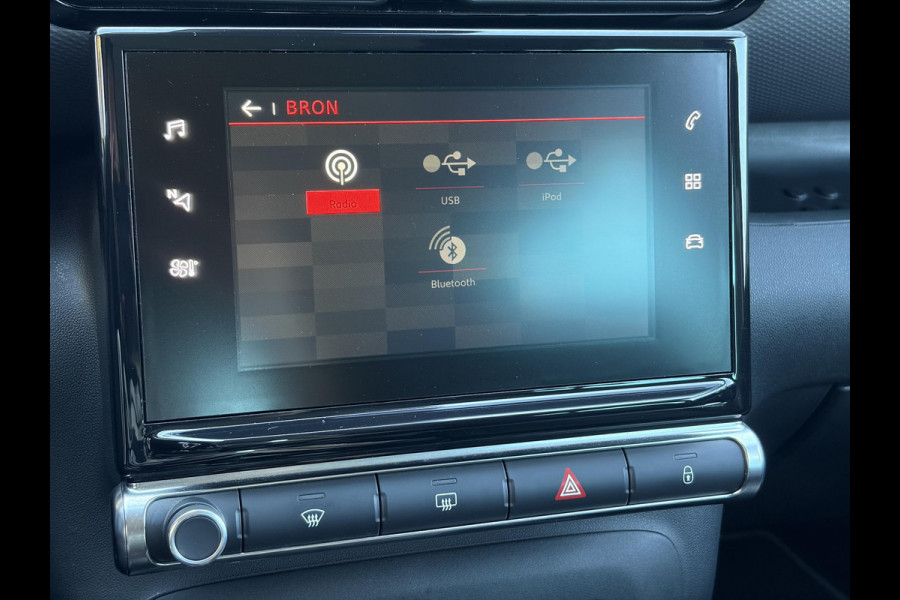 Citroën C3 Aircross 1.2 PureTech S&S Shine ✓D-riem vv in 2025✓Dealer Onderhouden✓Camera✓Trekhaak✓Keyless✓2e Eigenaar✓Draadloze telefoonlader✓Head-up Display✓Carplay✓Navi✓Clima✓Cruise✓Pdc V+A✓Rijstrooksensor✓Dodehoeksensor✓110pk✓17'' Lm velgen✓N.A.P✓Apk tot 01-2027