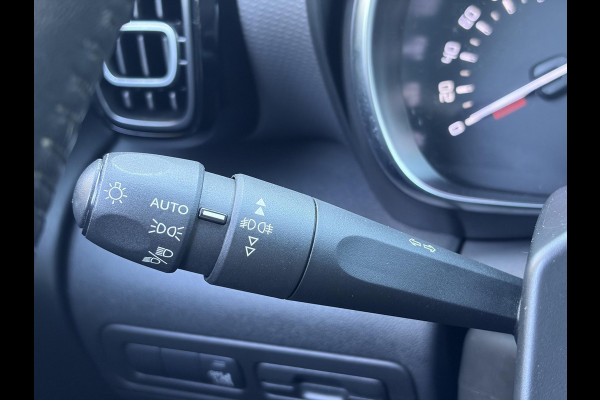 Citroën C3 Aircross 1.2 PureTech S&S Shine ✓D-riem vv in 2025✓Dealer Onderhouden✓Camera✓Trekhaak✓Keyless✓2e Eigenaar✓Draadloze telefoonlader✓Head-up Display✓Carplay✓Navi✓Clima✓Cruise✓Pdc V+A✓Rijstrooksensor✓Dodehoeksensor✓110pk✓17'' Lm velgen✓N.A.P✓Apk tot 01-2027