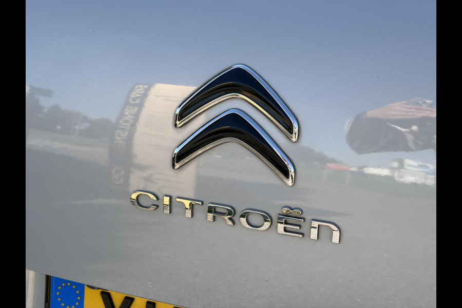 Citroën C3 Aircross 1.2 PureTech S&S Shine ✓D-riem vv in 2025✓Dealer Onderhouden✓Camera✓Trekhaak✓Keyless✓2e Eigenaar✓Draadloze telefoonlader✓Head-up Display✓Carplay✓Navi✓Clima✓Cruise✓Pdc V+A✓Rijstrooksensor✓Dodehoeksensor✓110pk✓17'' Lm velgen✓N.A.P✓Apk tot 01-2027