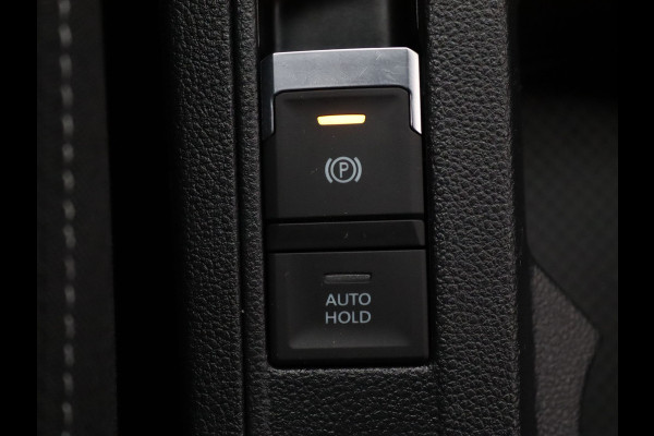 Volkswagen T-Roc TSI 150pk Life Business DSG/Automaat Camera | Adapt. Cruise | Navi | Parkeersens. v+a