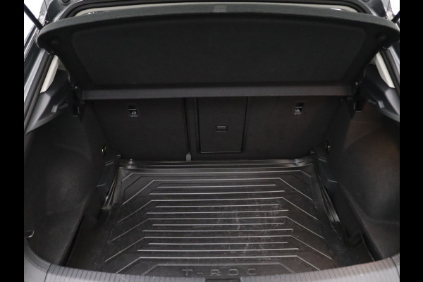 Volkswagen T-Roc TSI 150pk Life Business DSG/Automaat Camera | Adapt. Cruise | Navi | Parkeersens. v+a