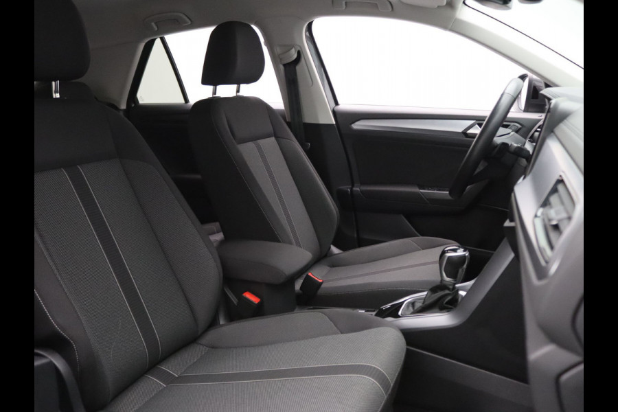 Volkswagen T-Roc TSI 150pk Life Business DSG/Automaat Camera | Adapt. Cruise | Navi | Parkeersens. v+a