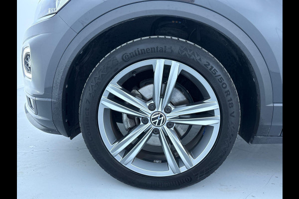 Volkswagen T-Roc 1.5 TSI Sport Business R 150 pk Automaat (DSG) | Navigatie | Panoromadak | Parkeersensoren | Achteruitrijcamera | Adaptieve Cruise Control | Stoelverwarming |