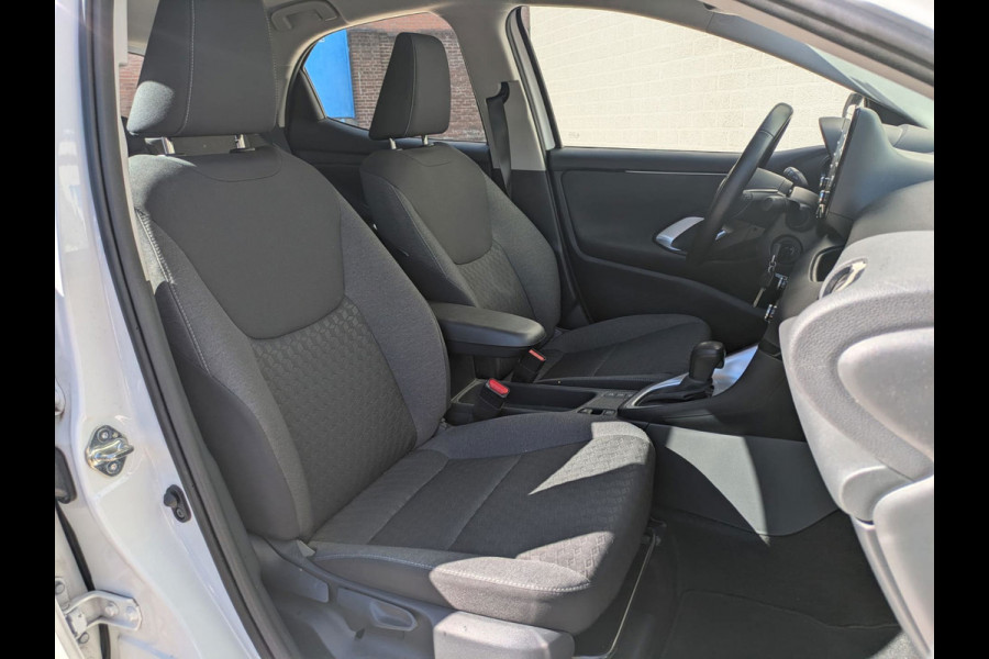Toyota Yaris 1.5 Hybrid Active|Adaptive-Cruise|Stoelverwarming|Camera|Climate-Control|Navi|Dealer-onderhouden