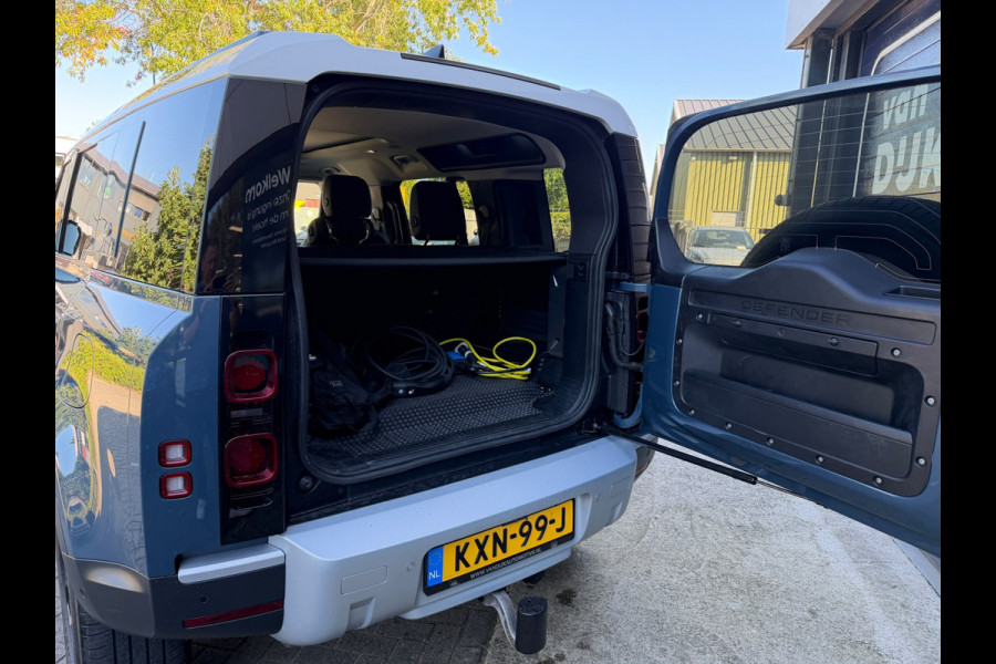 Land Rover Defender 110 2.0 P400e 110 S Trekhaak Panoramadak Meridian audio 20 inch velgen (BLACK) Luchtvering 3d camera adaptive cruise