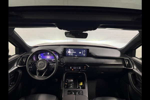 Mazda CX-60 2.5 e-SkyActiv PHEV Homura Plus Open dak | Adapt. Cruise | Stoelventilatie | Stuur-/Stoelverwarming | 360 camera | Head-up | Carplay | Bose sound | Memory