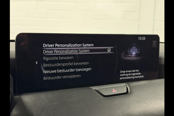 Mazda CX-60 2.5 e-SkyActiv PHEV Homura Plus Open dak | Adapt. Cruise | Stoelventilatie | Stuur-/Stoelverwarming | 360 camera | Head-up | Carplay | Bose sound | Memory
