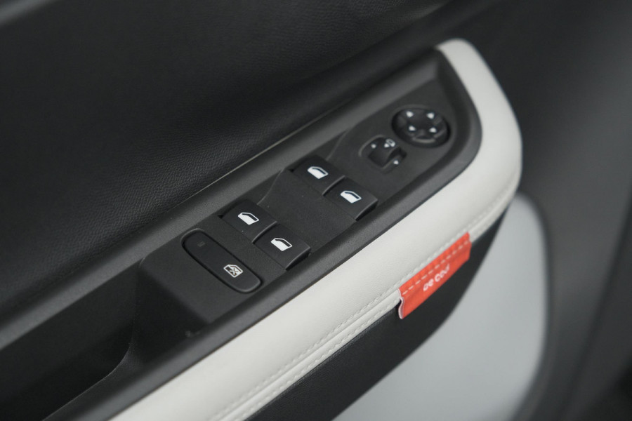 Citroën ë-C3 Max 113pk 44 kWh | 11 KW Lader | 96% SOH | Camera | Navigatie | Parkeersensoren