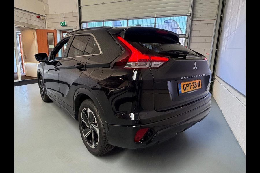 Mitsubishi Eclipse Cross 2.4 PHEV Instyle, Pano, Camera, Stoel/Stuurverwarming. Carplay, 1 Jaar bovag garantie