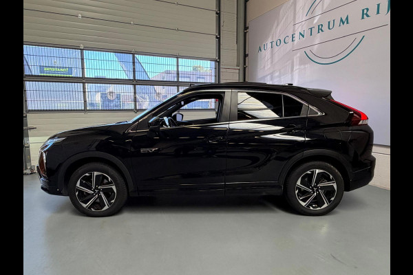 Mitsubishi Eclipse Cross 2.4 PHEV Instyle, Pano, Camera, Stoel/Stuurverwarming. Carplay, 1 Jaar bovag garantie