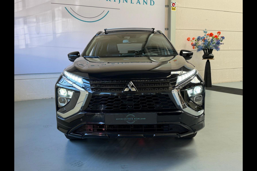 Mitsubishi Eclipse Cross 2.4 PHEV Instyle, Pano, Camera, Stoel/Stuurverwarming. Carplay, 1 Jaar bovag garantie