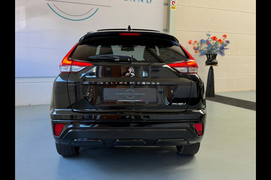 Mitsubishi Eclipse Cross 2.4 PHEV Instyle, Pano, Camera, Stoel/Stuurverwarming. Carplay, 1 Jaar bovag garantie