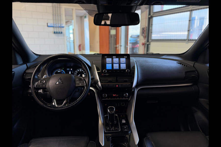 Mitsubishi Eclipse Cross 2.4 PHEV Instyle, Pano, Camera, Stoel/Stuurverwarming. Carplay, 1 Jaar bovag garantie