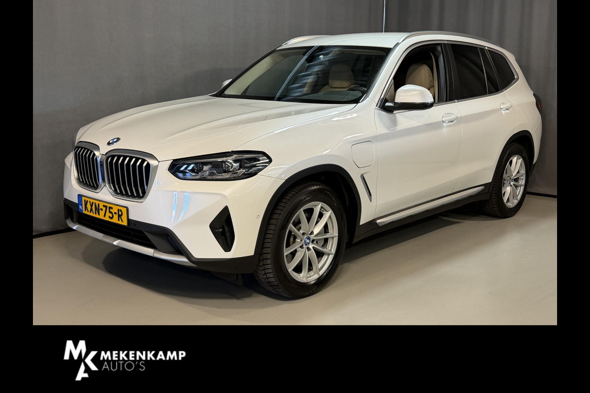 BMW X3 xDrive30e 18"/Leder/Dodehoek/Camera/Keyless/LED/Navigatie