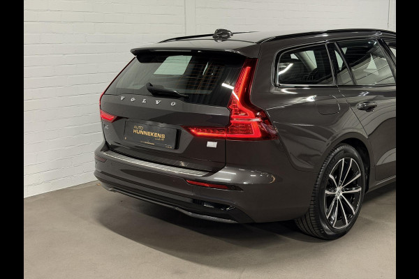 Volvo V60 2.0 T6 Plug-in hybrid AWD Plus Dark Long range | Trekhaak | Stuur-/stoelverwarming | Memory | Cruise-/climate control | Leder | Carplay