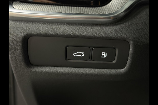 Volvo V60 2.0 T6 Plug-in hybrid AWD Plus Dark Long range | Trekhaak | Stuur-/stoelverwarming | Memory | Cruise-/climate control | Leder | Carplay