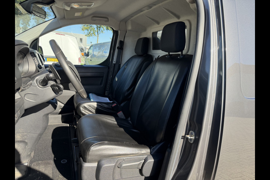 Peugeot Expert 2.0 BlueHDI 145pk automaat S&S L2H1 / vaste prijs rijklaar € 19.950 ex btw / euro 6 / bpm vrij / lease vanaf € 336 / grijs metallic / achteruit rijcamera / trekhaak 2300 kg !