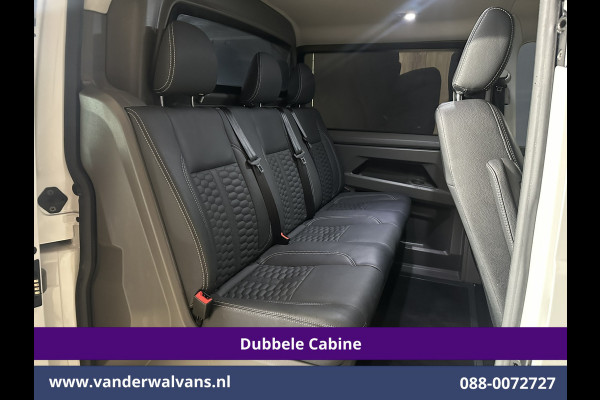 Volkswagen Transporter 2.0 TDI 150pk Automaat L2H1 BULLI Dubbele Cabine Euro6 Airco | 5-Zits | Camera | Navigatie | Apple Carplay LED, Android Auto, Adaptieve Cruisecontrol, LM Velgen, Leder, 2500kg Trekhaak, Parkeersensoren, Verwarmde voorruit