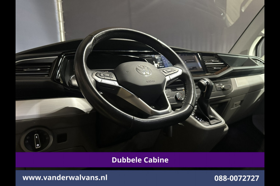 Volkswagen Transporter 2.0 TDI 150pk Automaat L2H1 BULLI Dubbele Cabine Euro6 Airco | 5-Zits | Camera | Navigatie | Apple Carplay LED, Android Auto, Adaptieve Cruisecontrol, LM Velgen, Leder, 2500kg Trekhaak, Parkeersensoren, Verwarmde voorruit