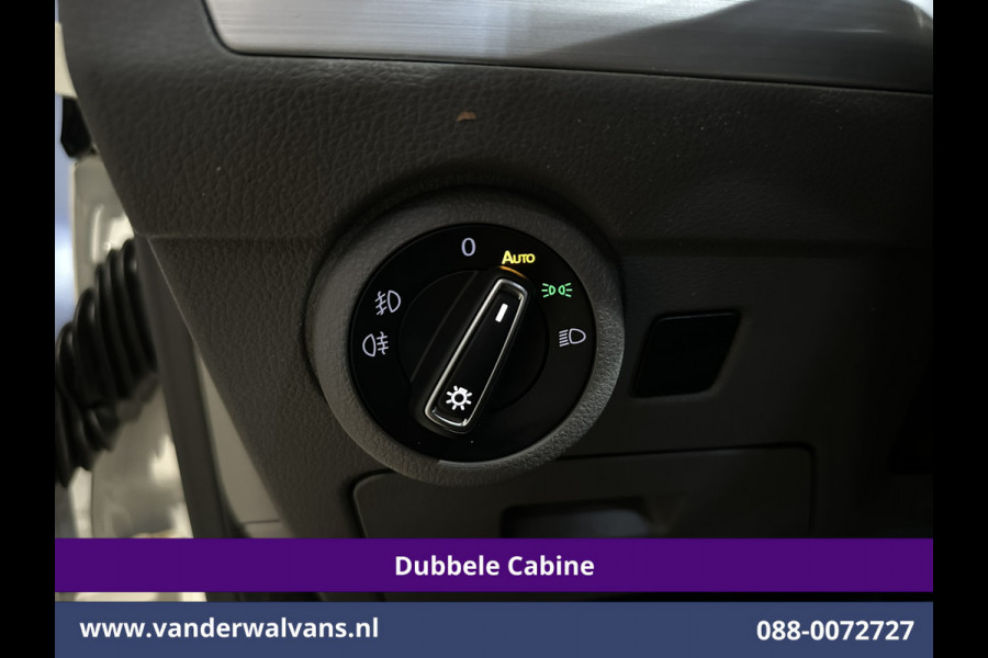 Volkswagen Transporter 2.0 TDI 150pk Automaat L2H1 BULLI Dubbele Cabine Euro6 Airco | 5-Zits | Camera | Navigatie | Apple Carplay LED, Android Auto, Adaptieve Cruisecontrol, LM Velgen, Leder, 2500kg Trekhaak, Parkeersensoren, Verwarmde voorruit