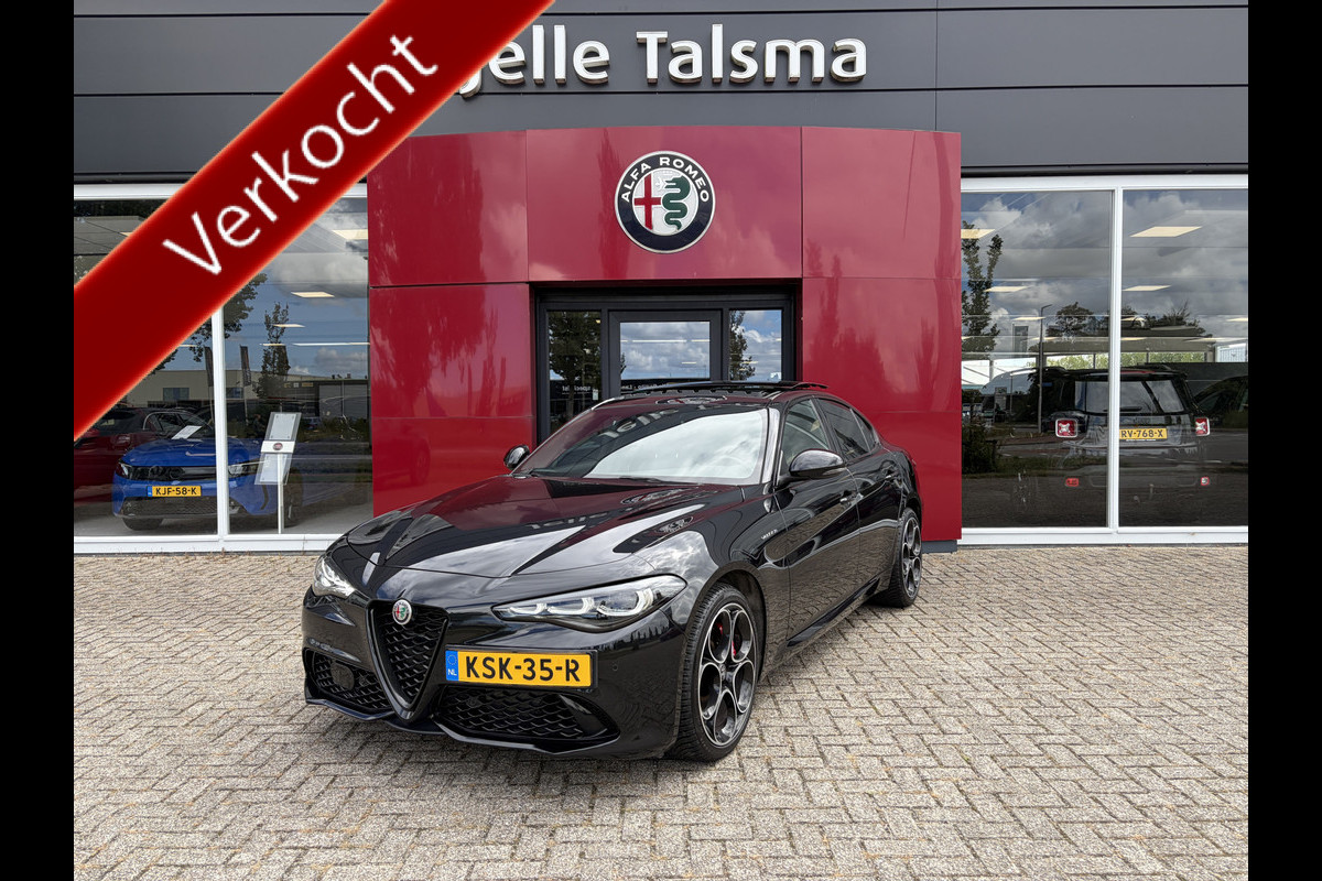 Alfa Romeo Giulia 2.0 T GME AWD Veloce | Panoramadak | 19" Velgen | Camera