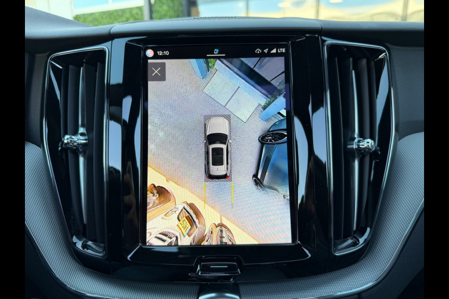 Volvo XC60 2.0 T6 PHEV 350PK AWD Plus Black Edition | SOH 100% | Pano | H/K Sound | Memory | BTW